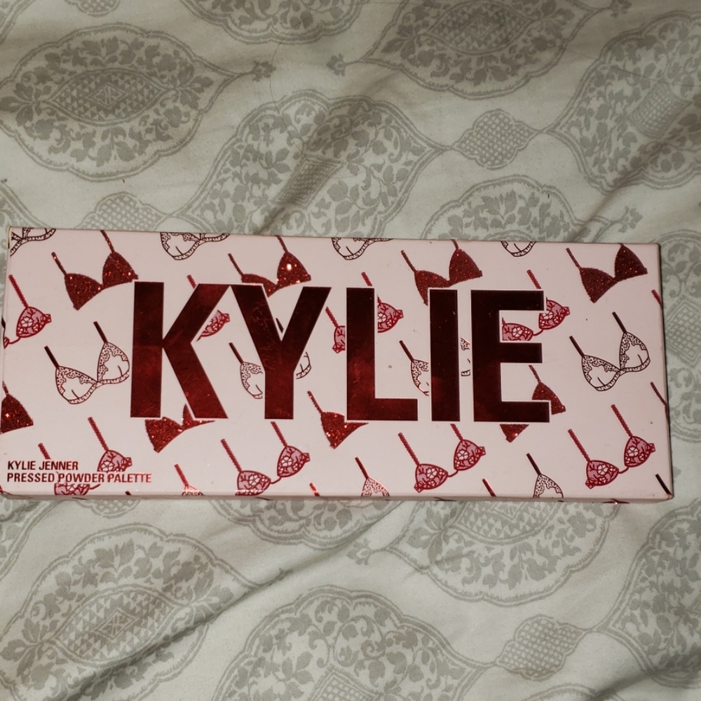 Kylie Valentine's Day Palette